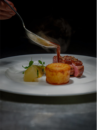 HOTELS & RESTAURANTS